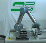VIDEO: Gemeinsame Montagearbeiten von Mensch und Roboter UR5.